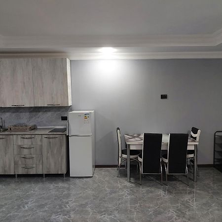 Apartment Beso Kutaisi Exterior photo